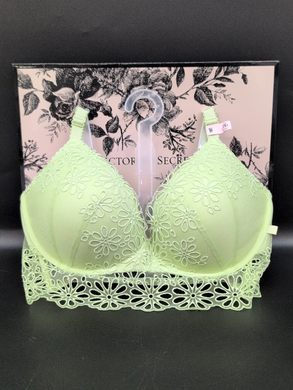 Victoria's Secret Sexy Tee Daisy Eyelet Wireless Push Up Bra Reed Green 38D NWT